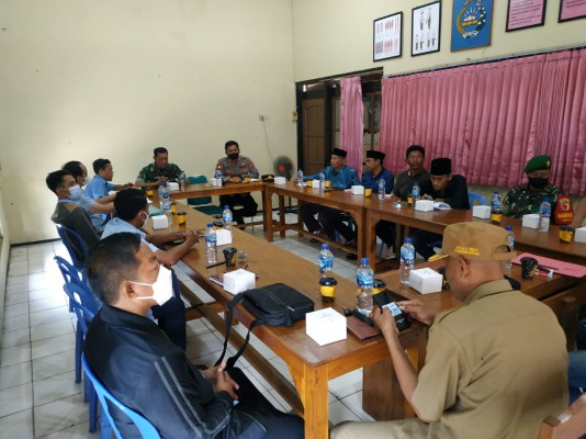 Mediasi Lahan Tambak Garam antara PT Garam dengan Kelompok Masyarakat Nelayan Jaring Desa Pinggir Papas  Kec. Kalianget