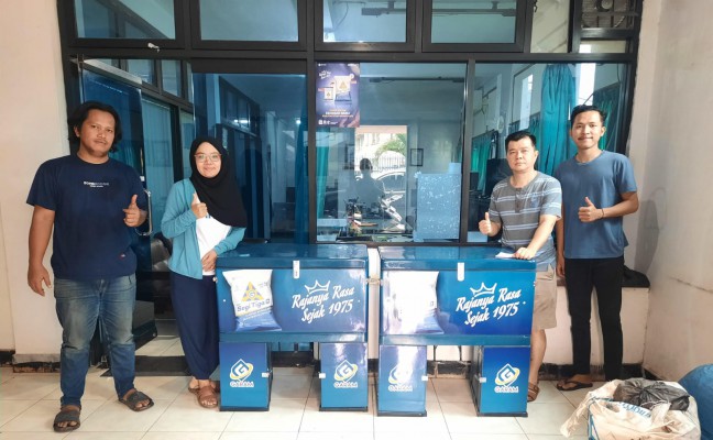 Penyerahan Bantuan Saddle Box oleh PT Garam Membantu Sales Motoris Garam di Wilayah Regional 2 (Palembang)